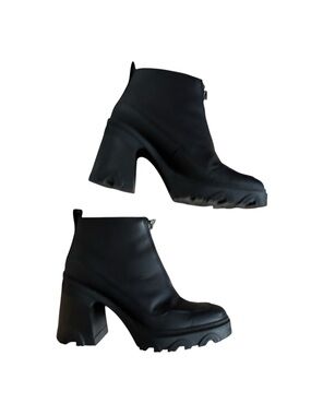 Sorel Black Platform Lug Heel Ankle Boots
